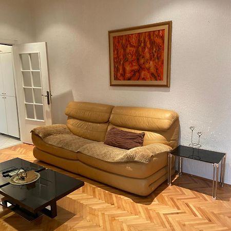 Right In The Heart Of Podgorica! Διαμέρισμα Εξωτερικό φωτογραφία